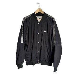 Vintage Nike Men's Bomber Jacket Black Striped 90s Y2K Skater Snap Size XL